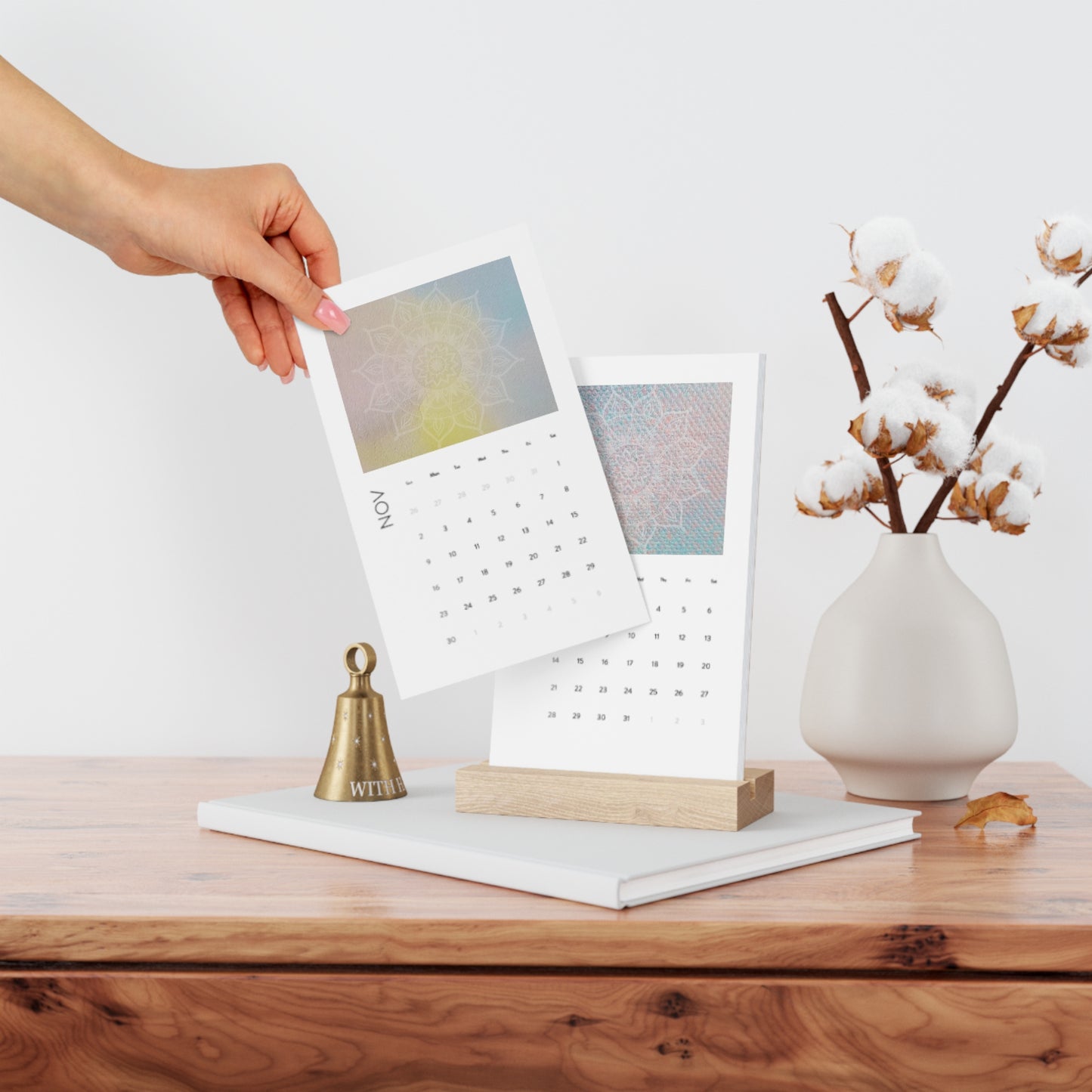 Aesthetic Vertical Desk Calendar for 2025 - Inspirational Design with Wooden Stand